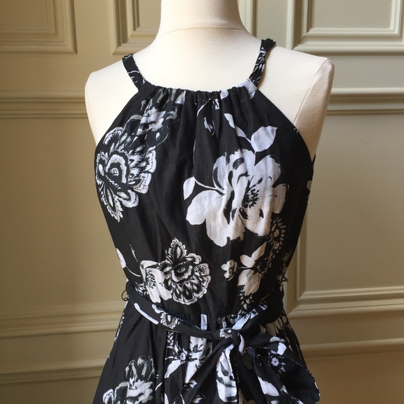 LAST CHANCE 💎NWT💎 WHBM Halter Dress - Picture 2 of 5